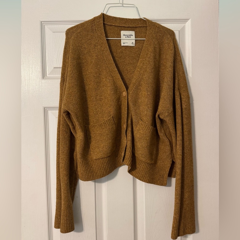 Abercrombie & Fitch Women's Tan Cardigan Sweater
